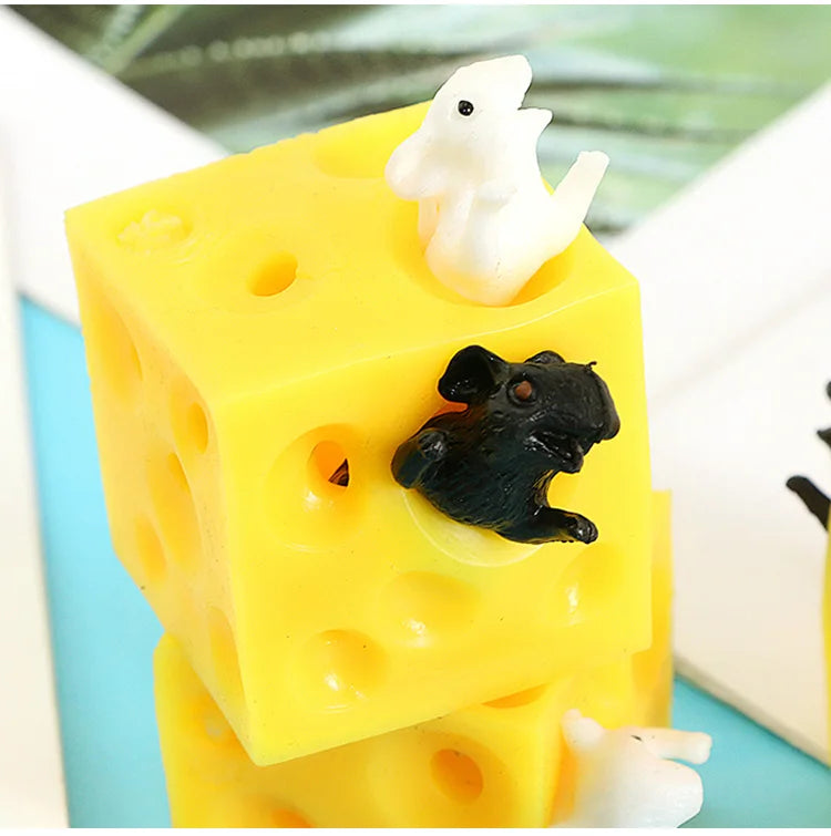 Cubo antiestrés Queso y ratoncitos ecológico y resistente